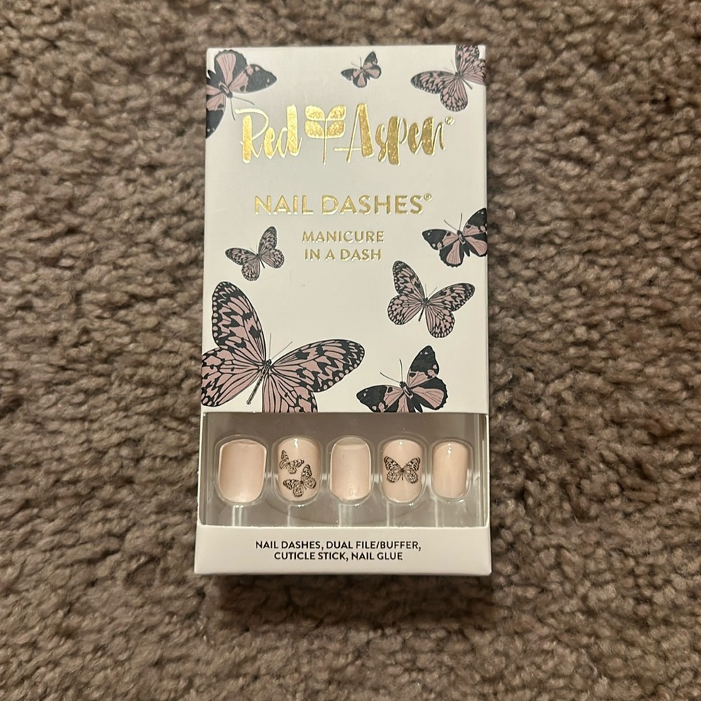Red aspen nail dash